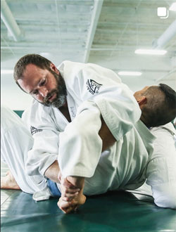 Gracie Combatives